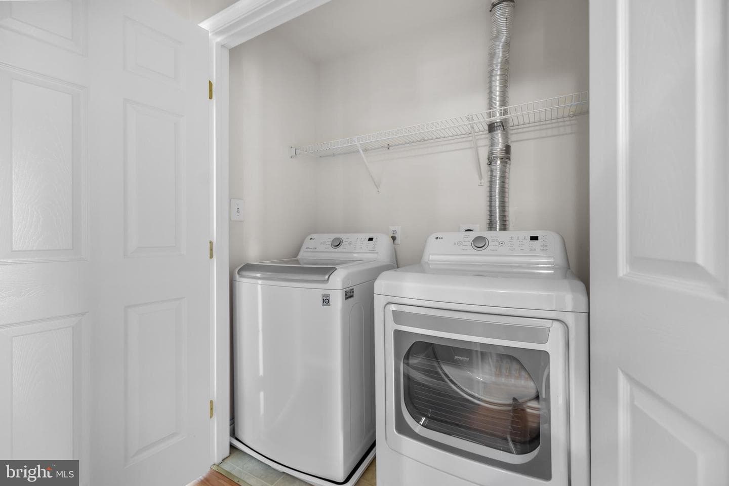 5051 Kilburn Street photo 46
