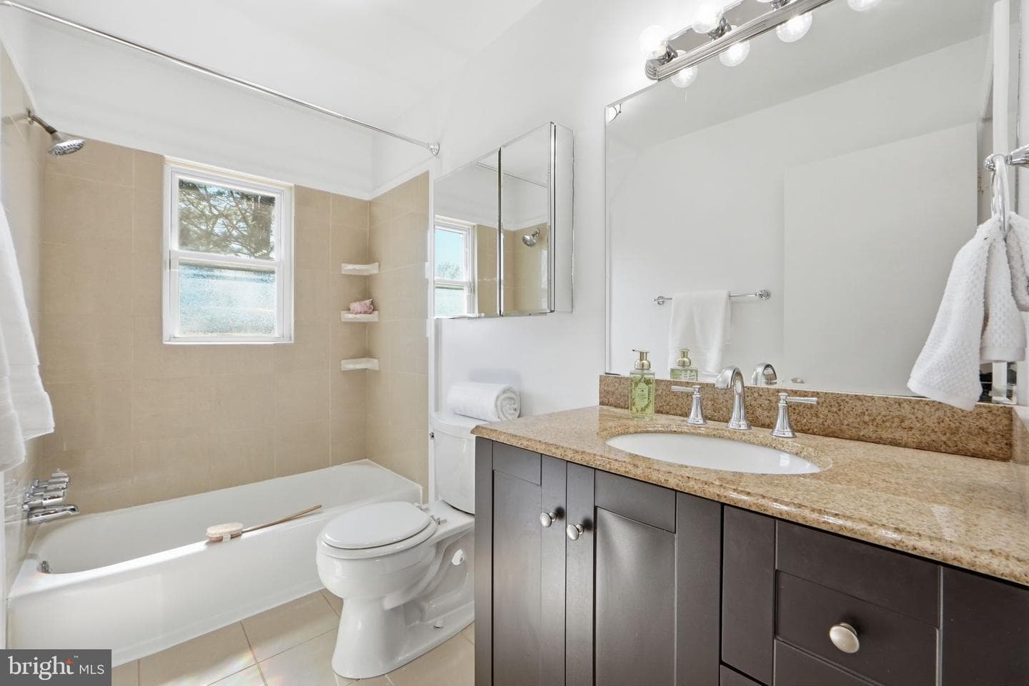 331 Laverne Avenue photo 18