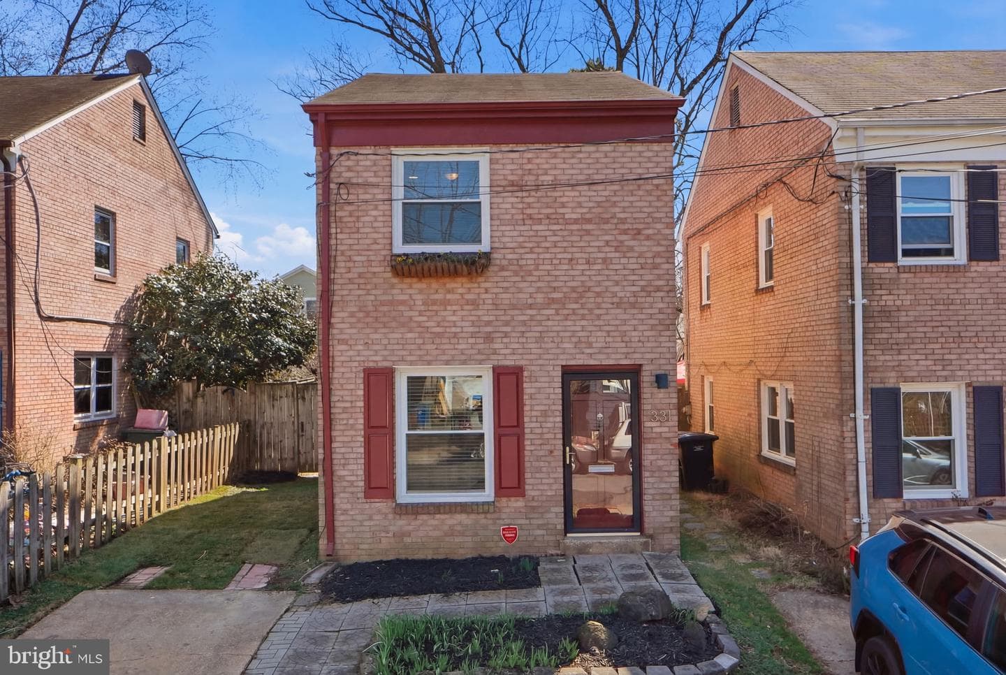 331 Laverne Avenue photo 31