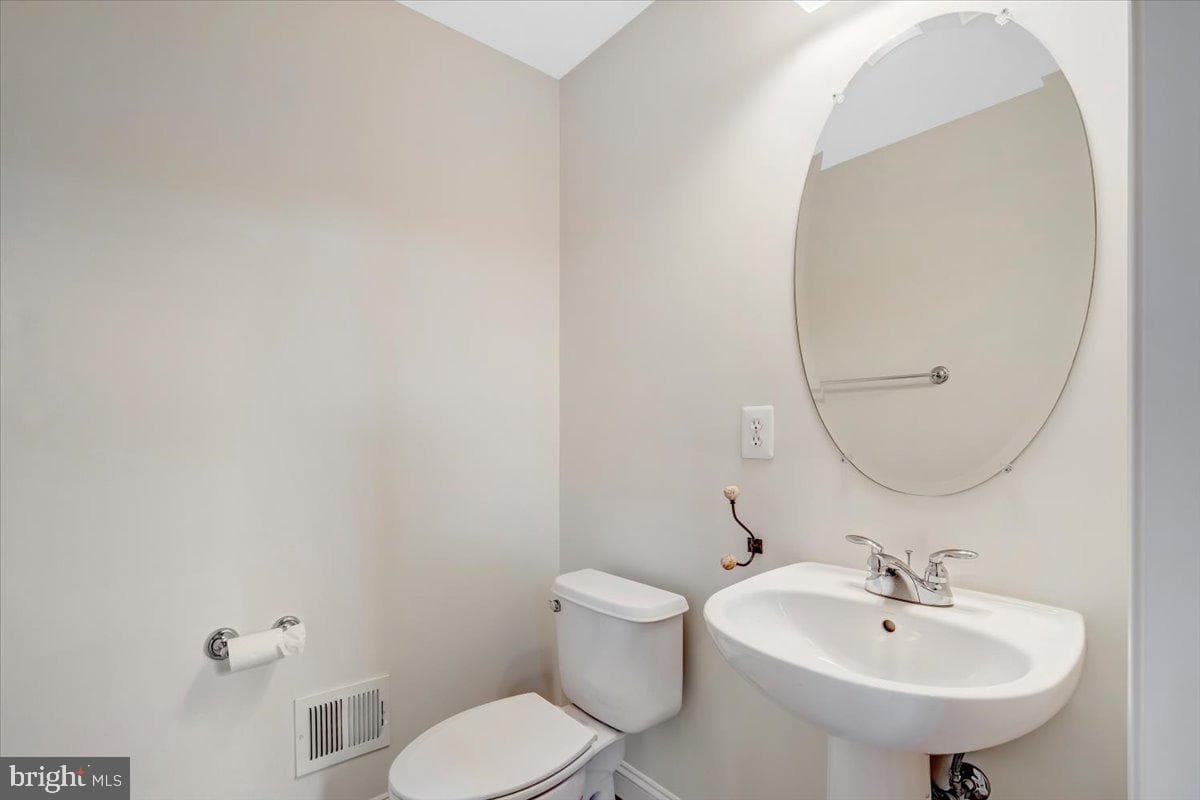 3534 Goddard Way photo 33