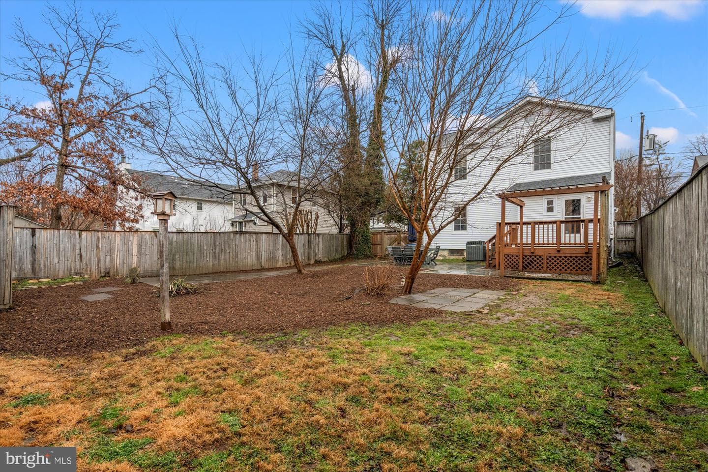 320 Laverne Avenue photo 40