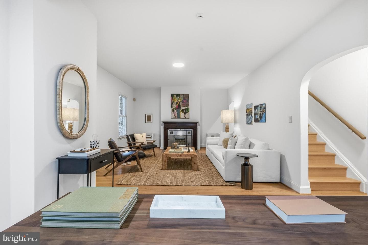 320 Laverne Avenue photo 9