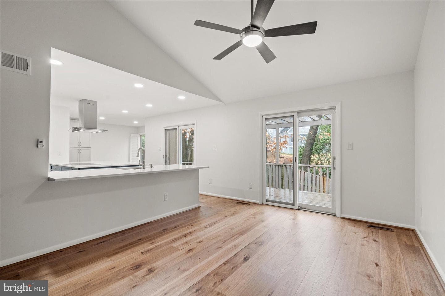 1703 Maple Hill Place photo 4