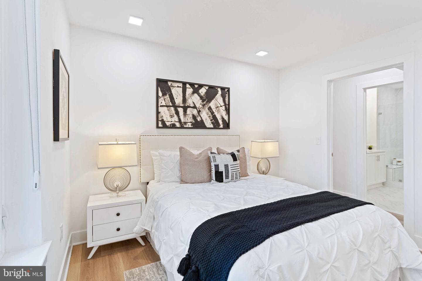 701 N Henry Street #413 photo 26