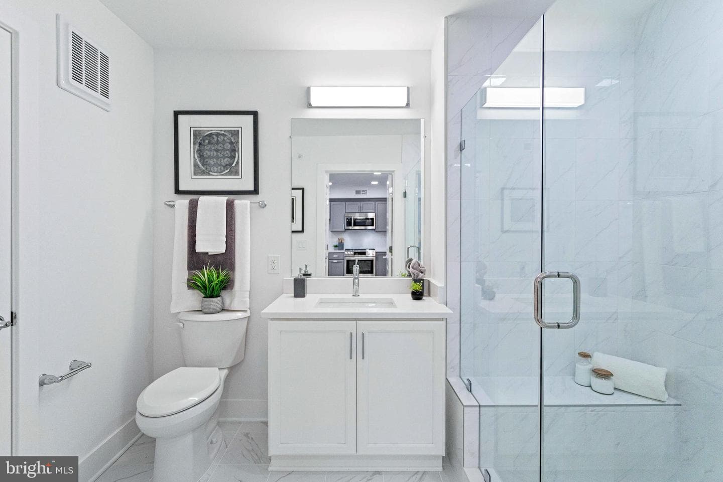 701 N Henry Street #413 photo 31
