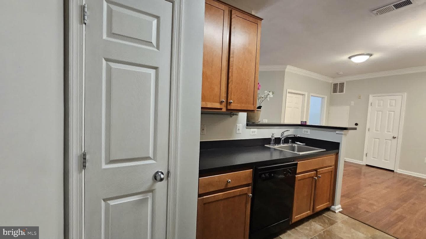 4862 Eisenhower Ave # 158 photo 42