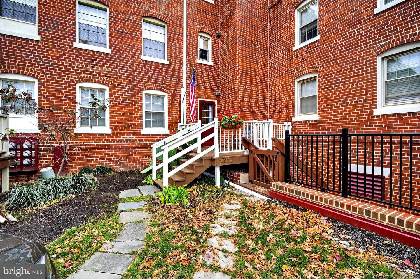 1407 E Abingdon Drive #1 photo 30