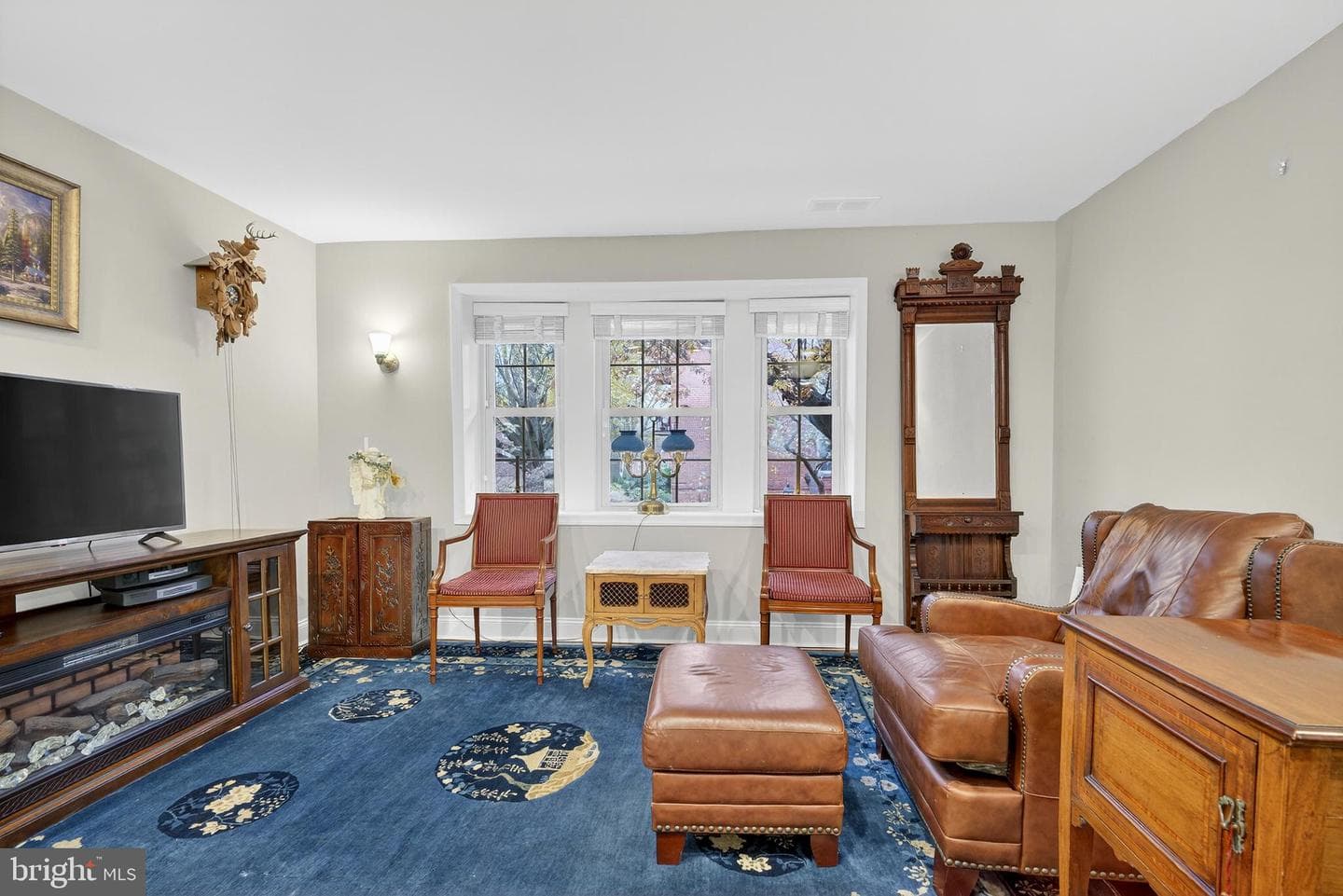 1407 E Abingdon Drive #1 photo 8