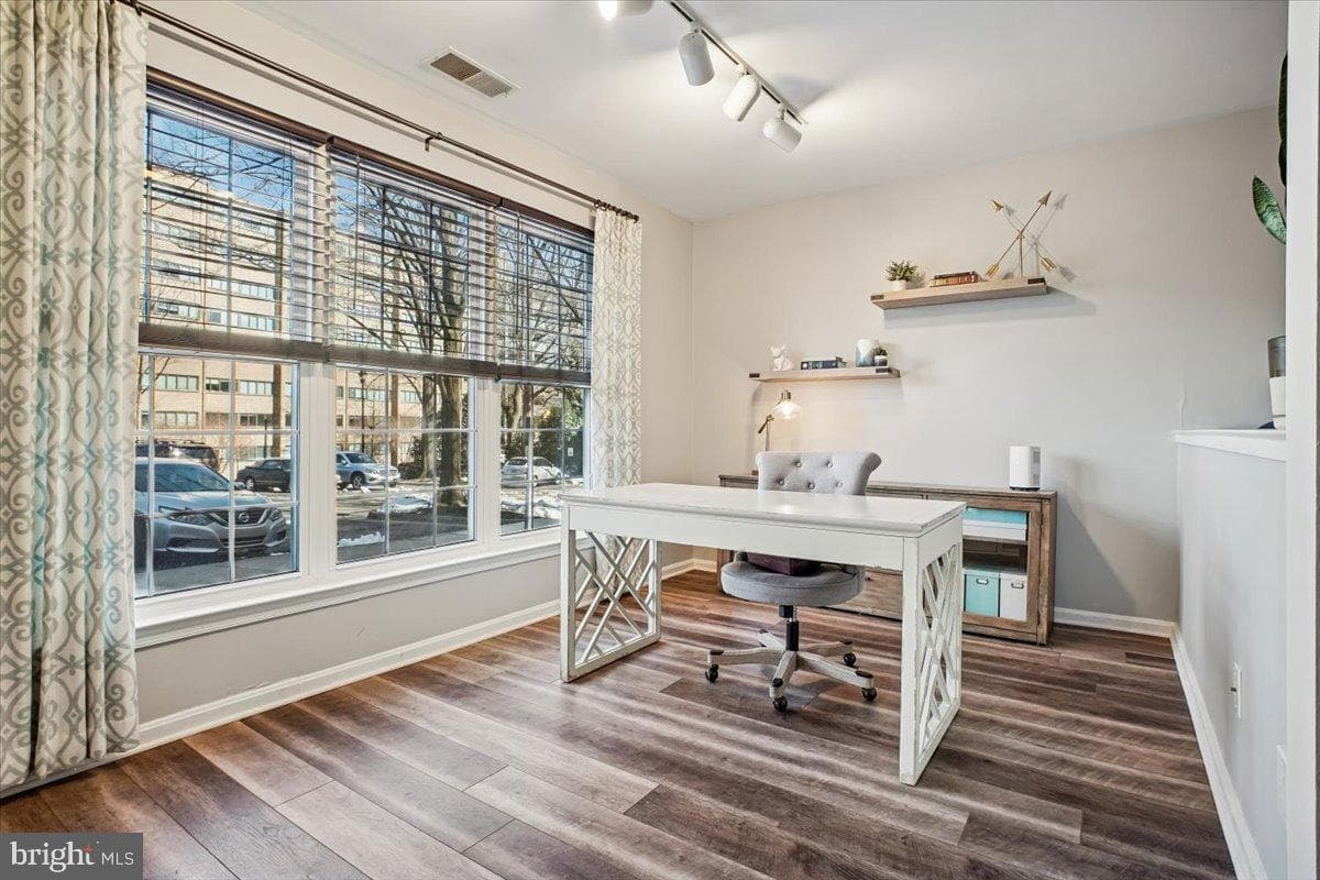 244 S Reynolds Street #109 photo 8