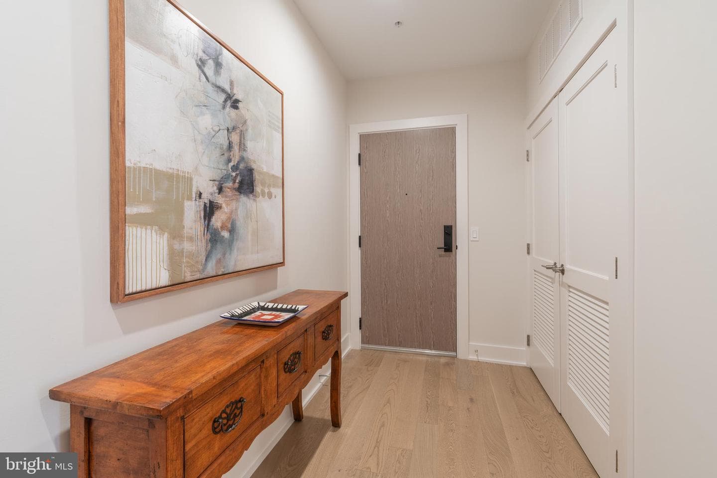 737 Swann Avenue #402 photo 2
