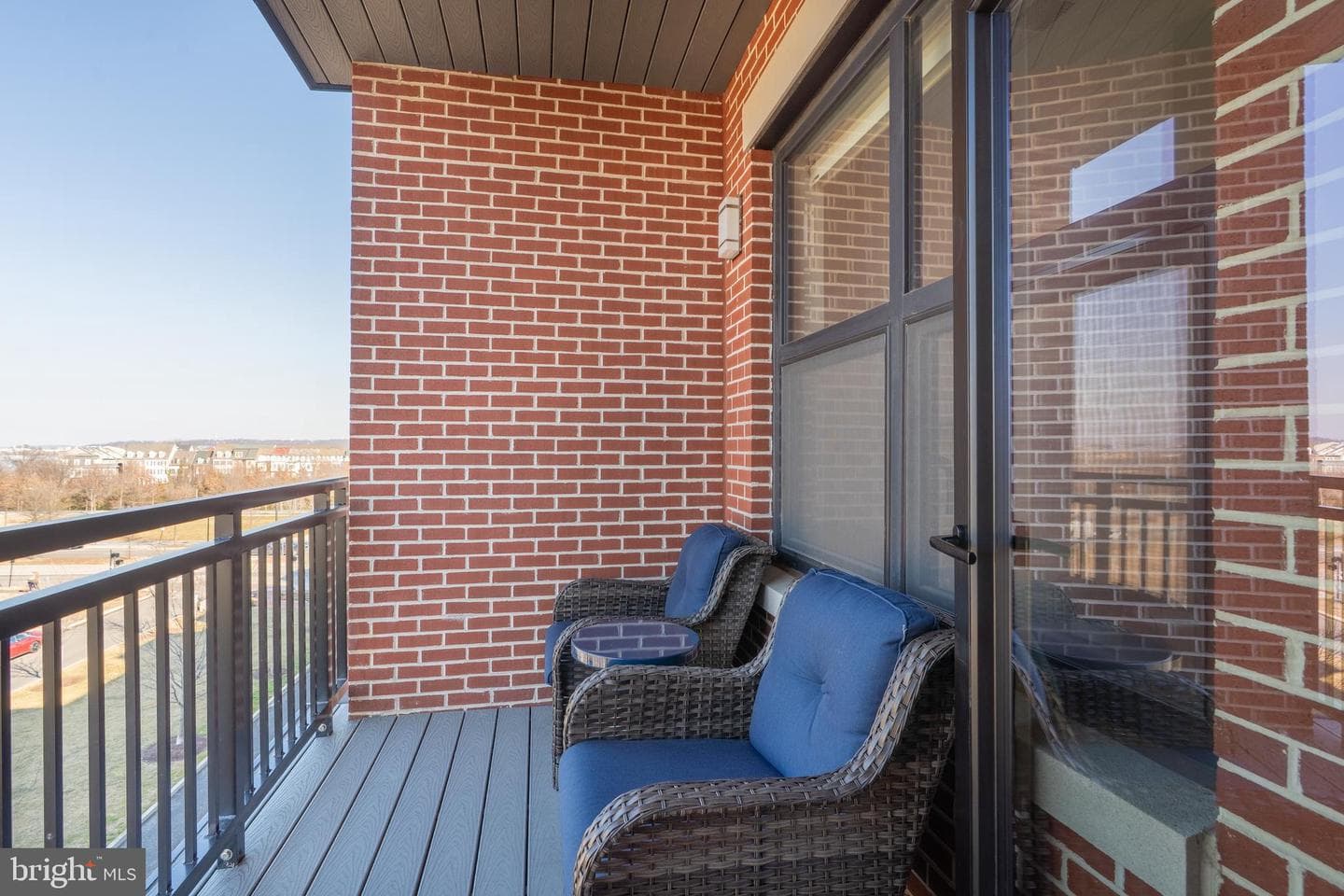 737 Swann Avenue #402 photo 23