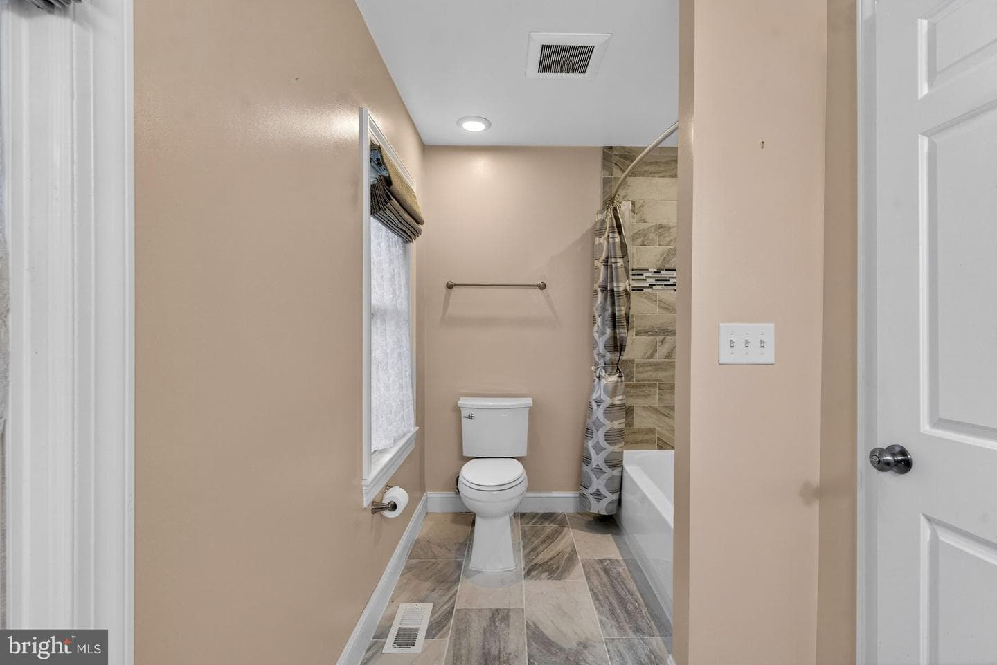 515 Tobacco Quay photo 22