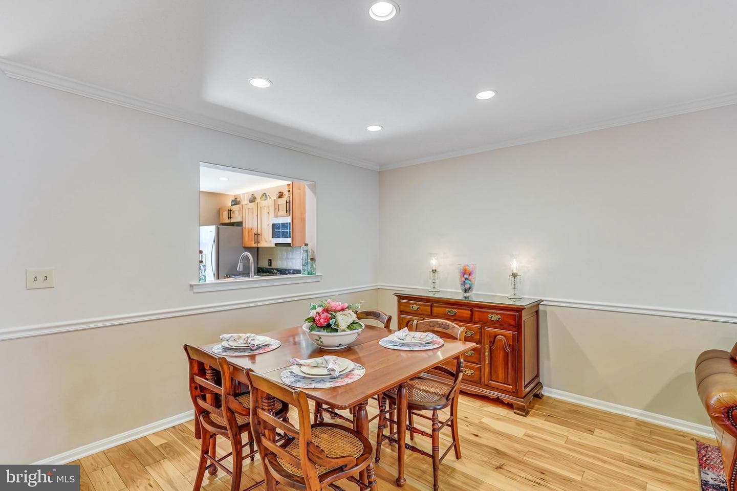 329 S Pickett Street photo 15