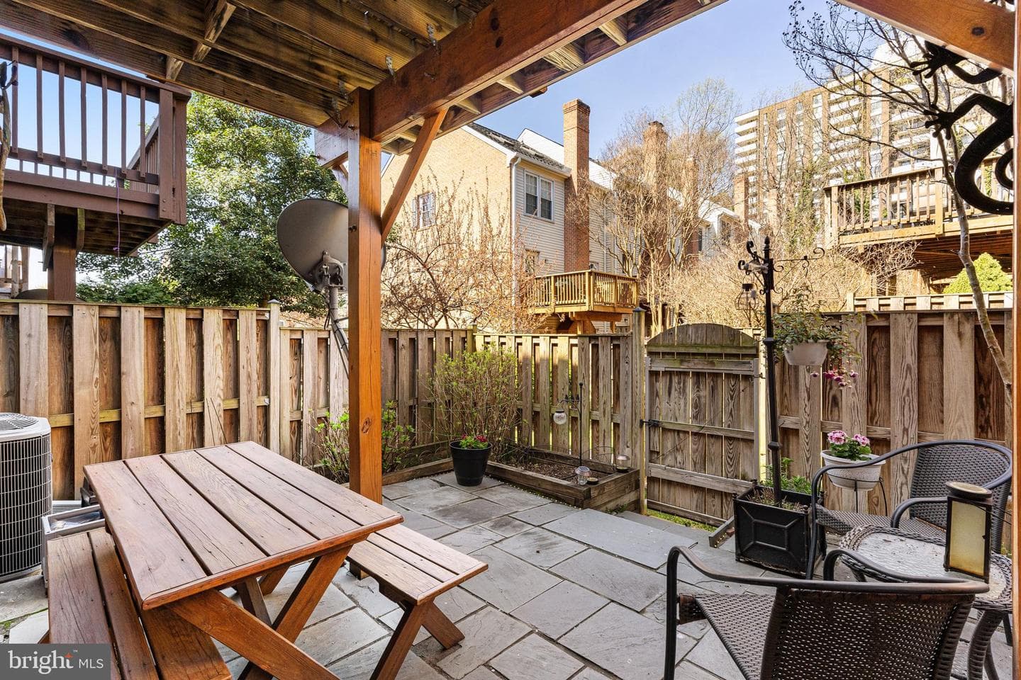 329 S Pickett Street photo 7