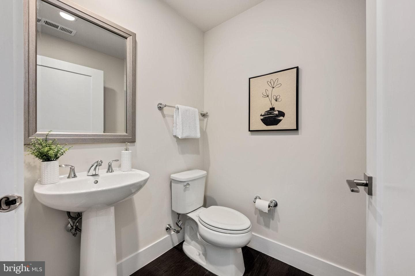 2822 Telek Place photo 8