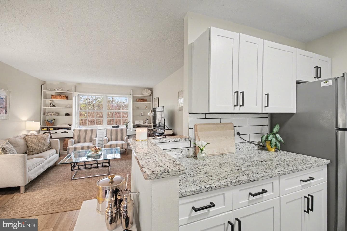 1632 W Abingdon Drive #302 photo 5
