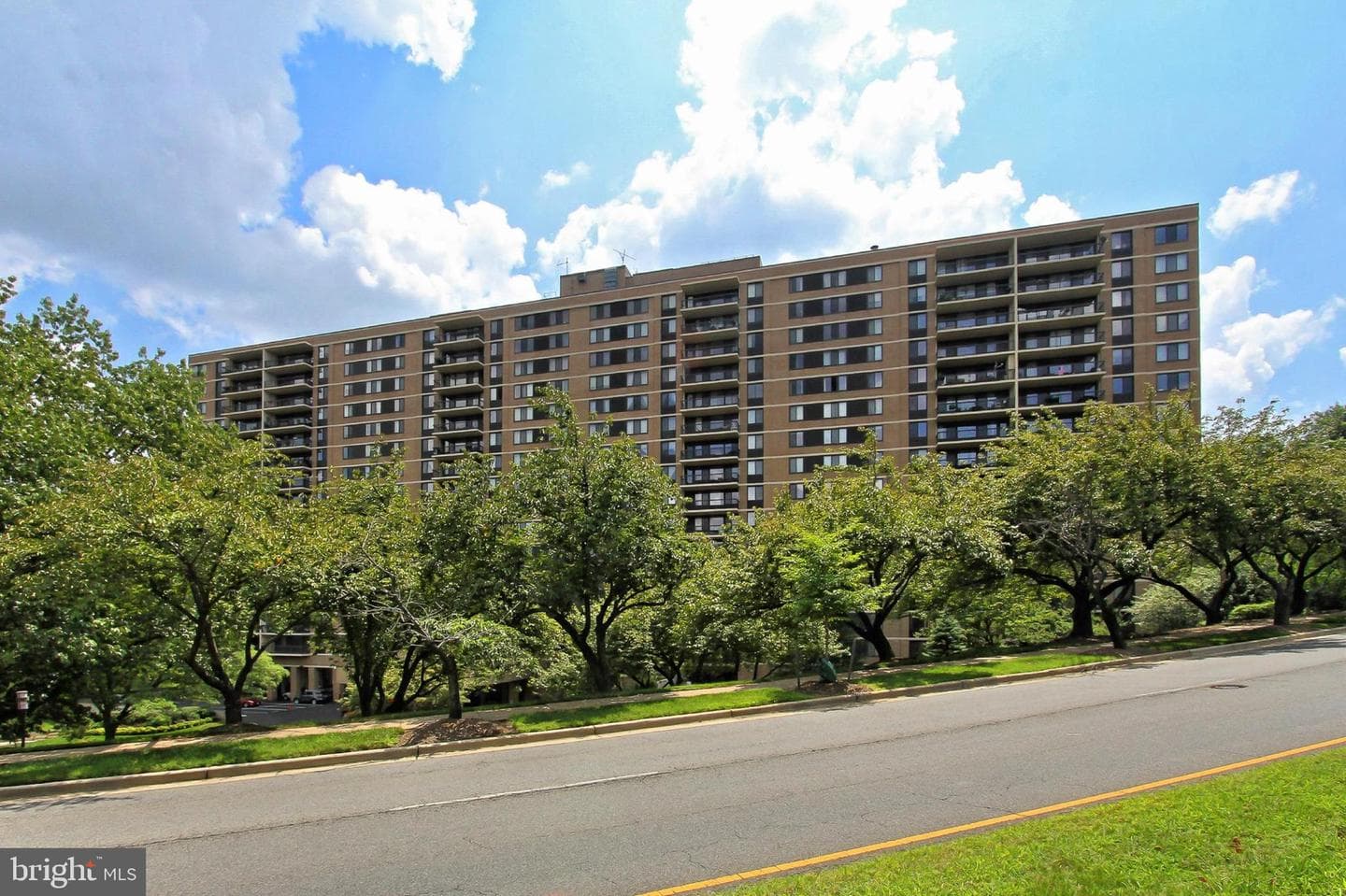 5500 Holmes Run Parkway #210 photo 4