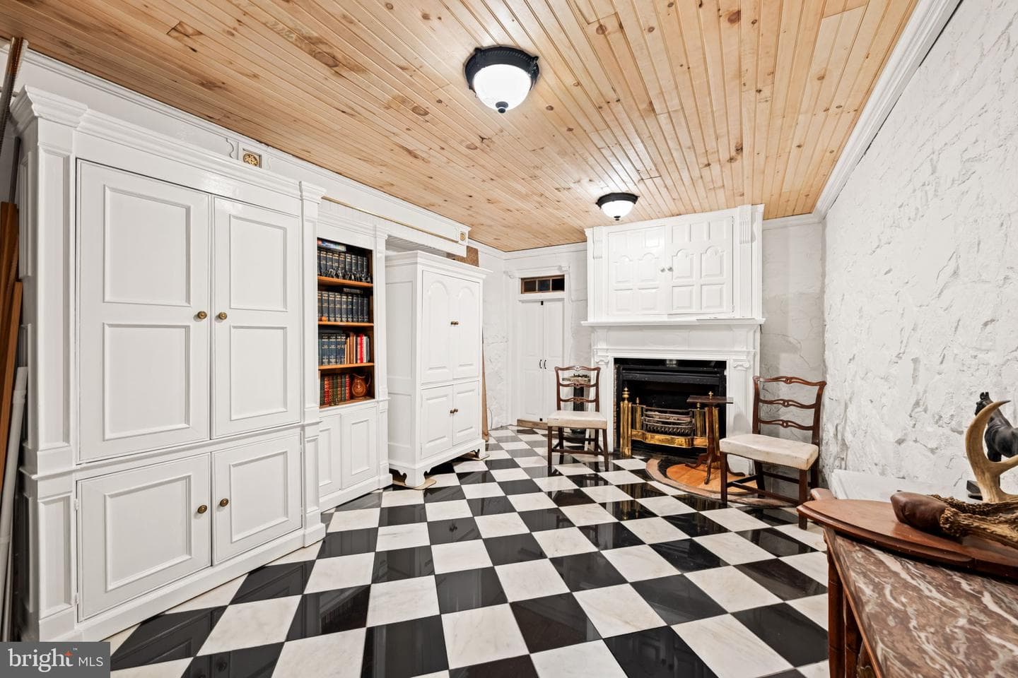 123 S Pitt Street photo 32