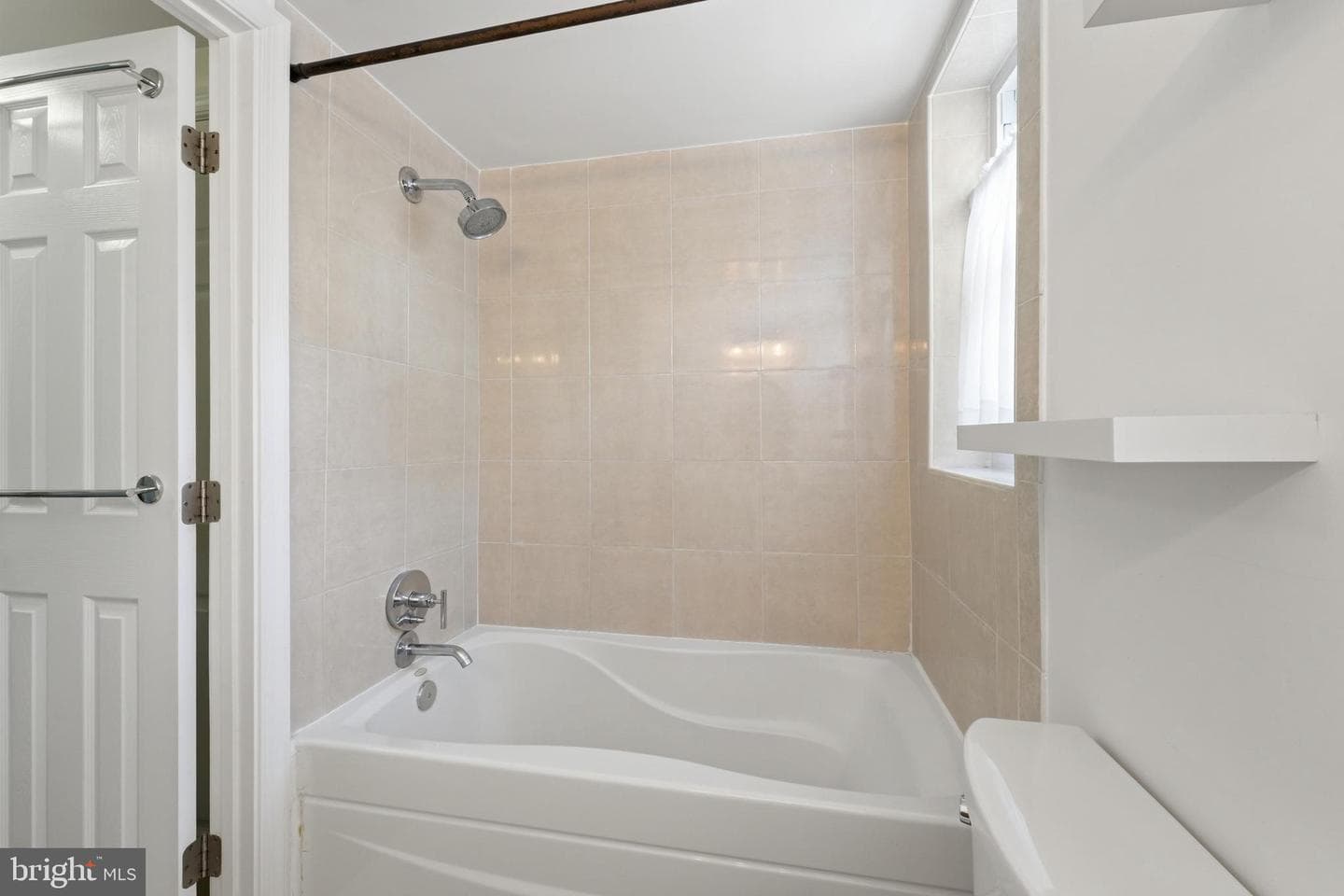 1405 E Abingdon Drive #1 photo 21