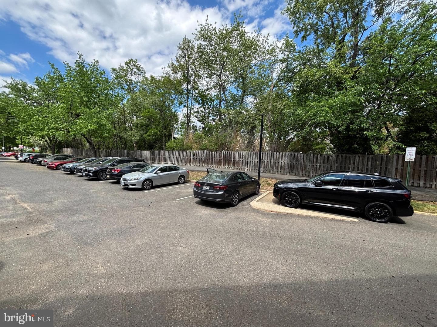 1405 E Abingdon Drive #1 photo 27