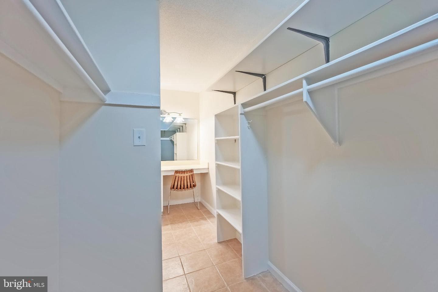 2500 N Van Dorn St # 912 photo 19