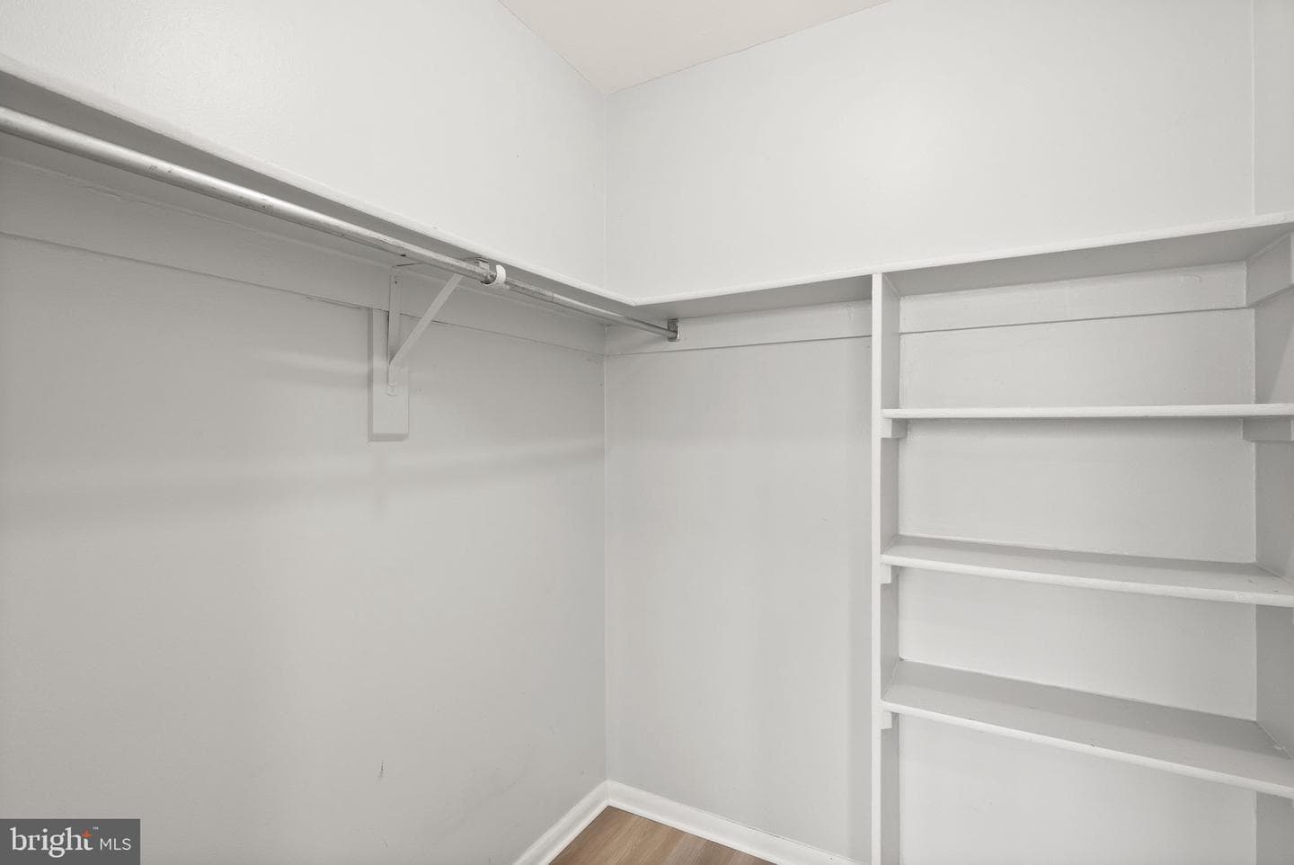 5340 Holmes Run Parkway #1209 photo 13