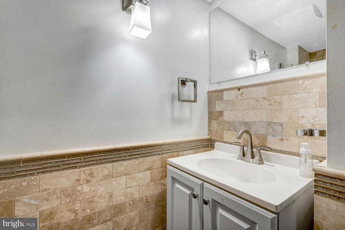 815 Jefferson Street photo 28