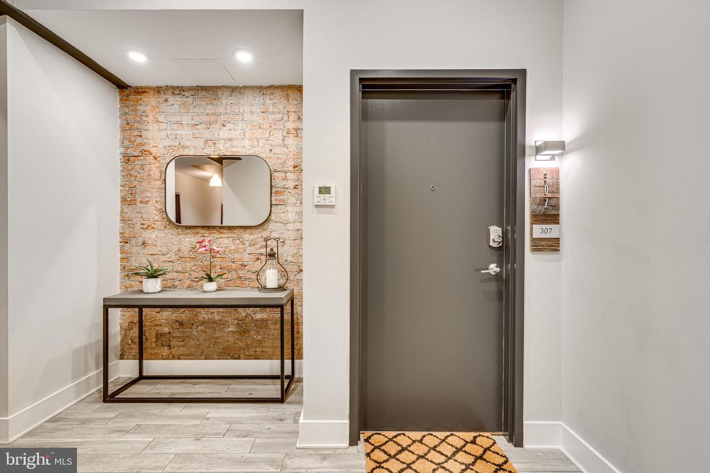 515 N Washington Street #307 photo 4