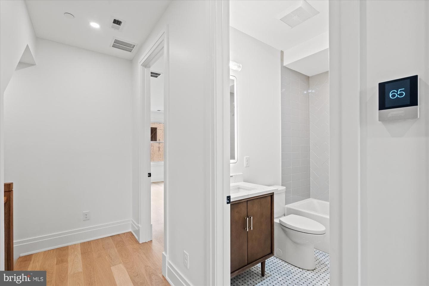 1328 Cameron St photo 111