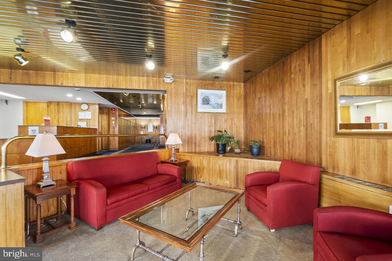 801 Pitt Street N #605 photo 20