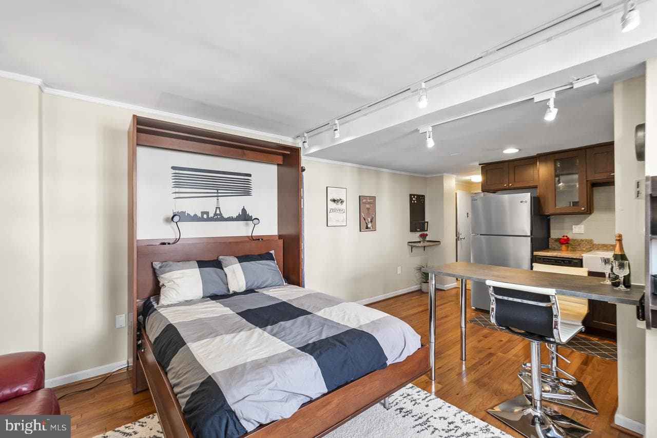 801 Pitt Street N #605 photo 6