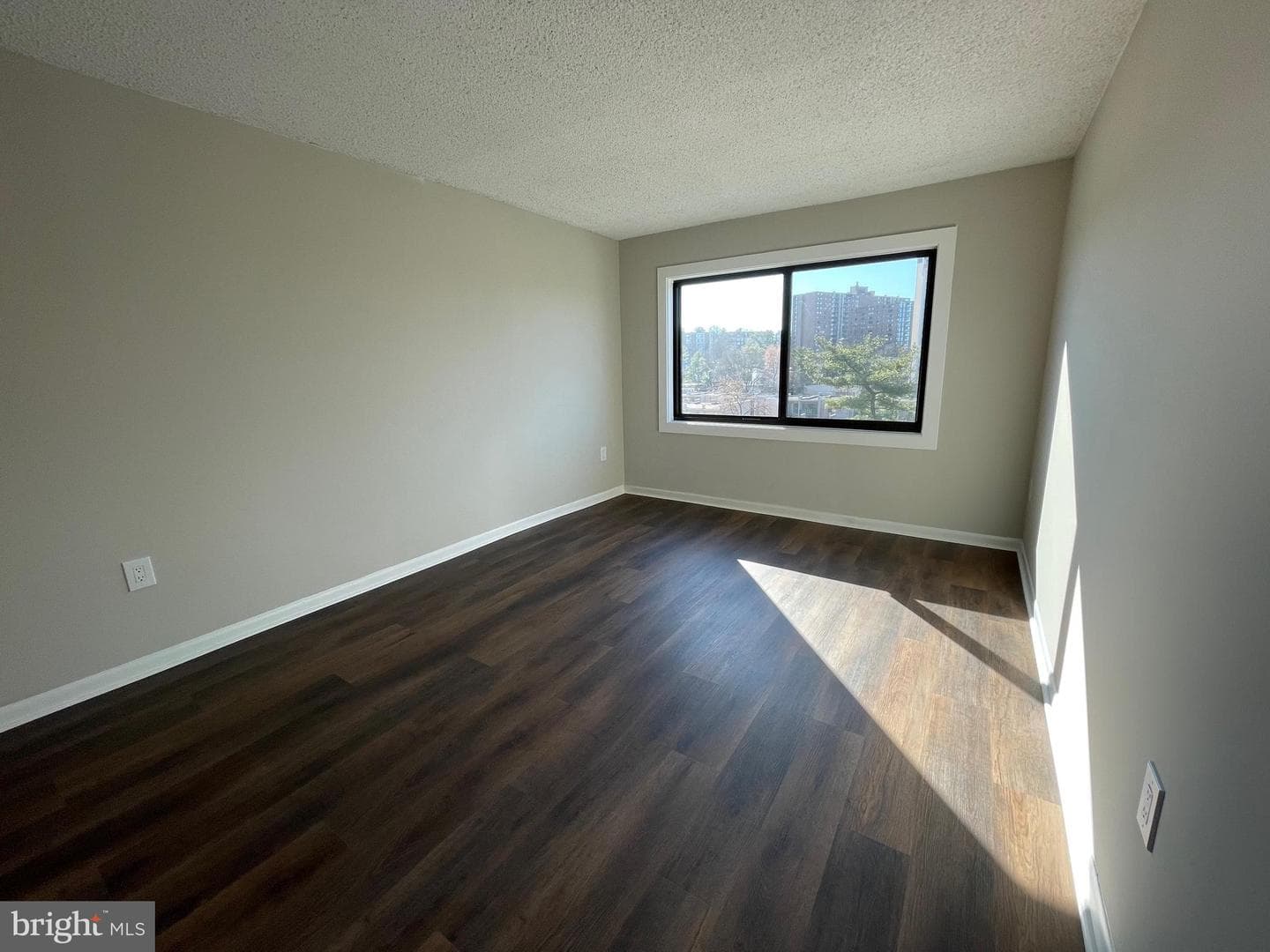 200 N Pickett Street #512 photo 25