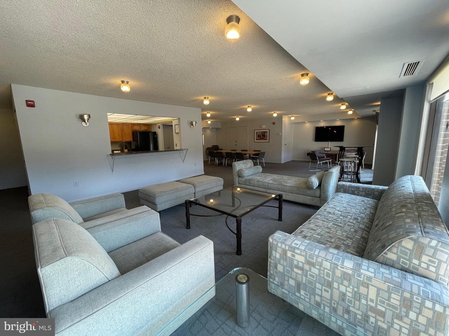 200 N Pickett Street #512 photo 40