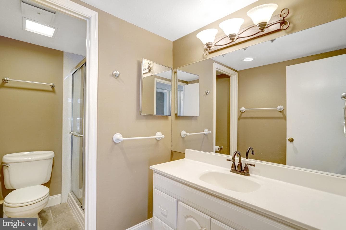 6101 Edsall Road #302 photo 28