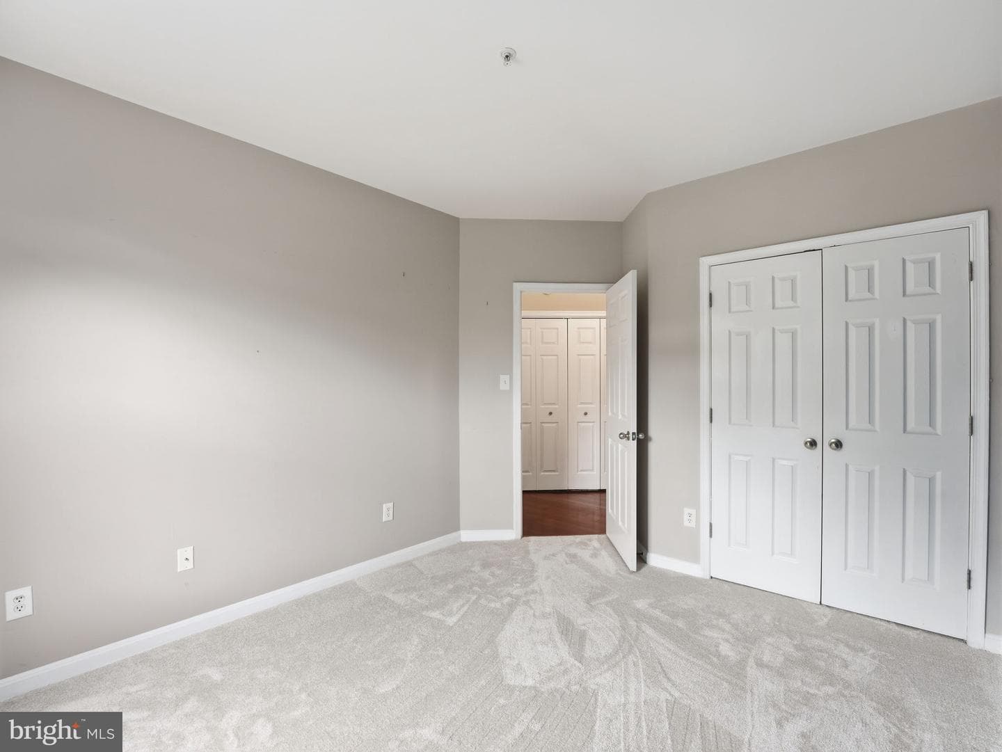 4667 Longstreet Lane #205 photo 22