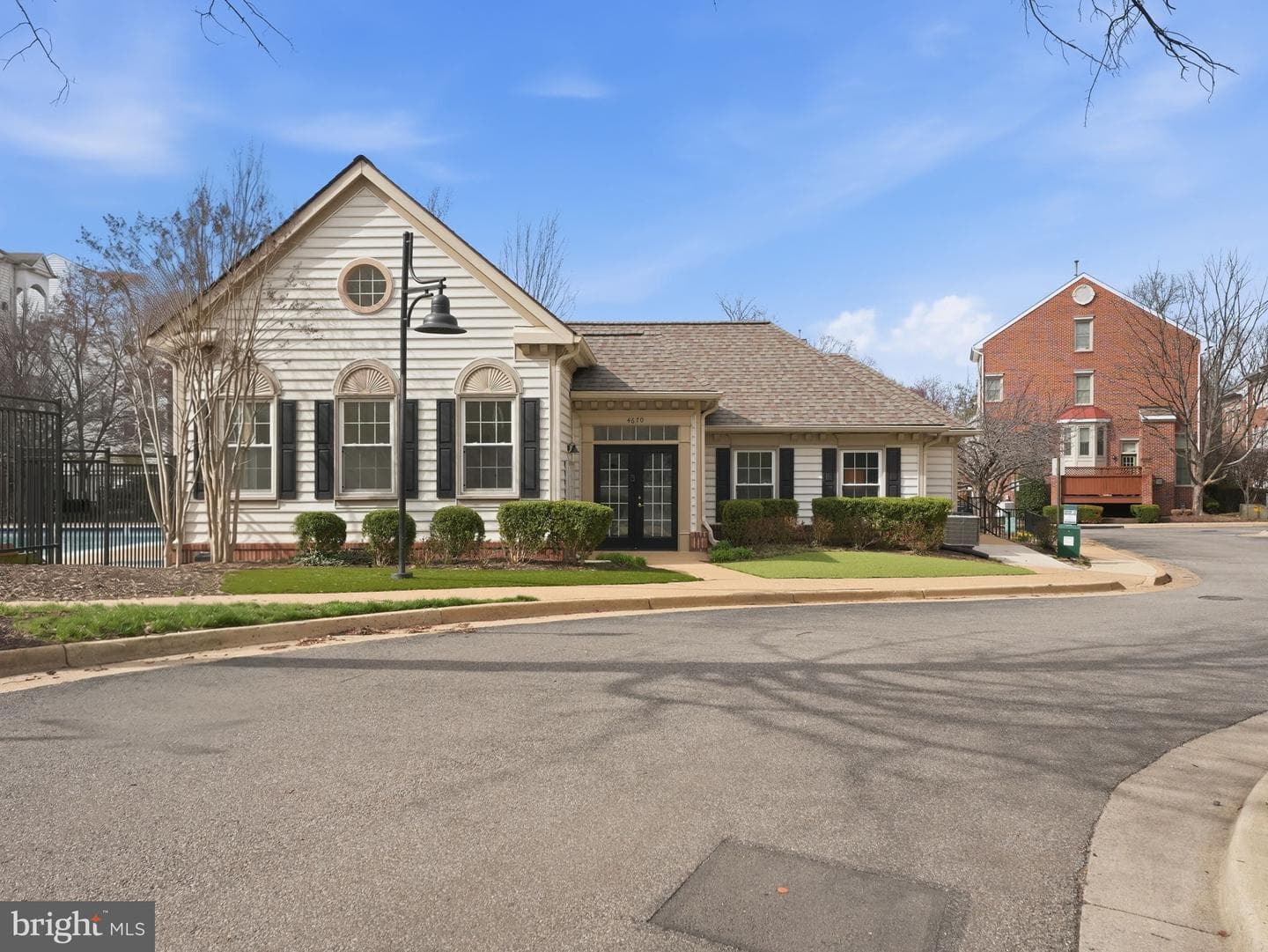 4667 Longstreet Lane #205 photo 26
