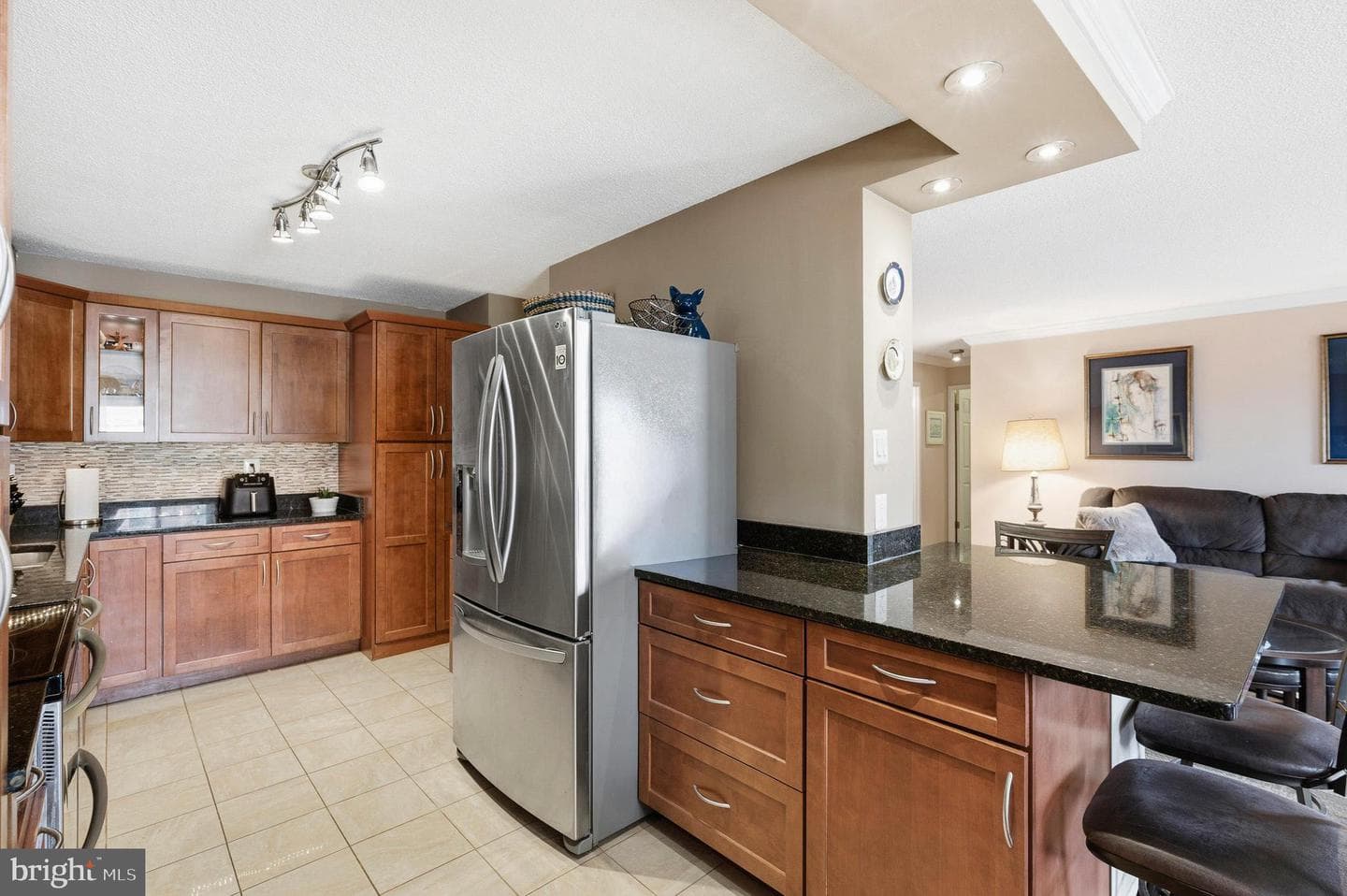 203 Yoakum Parkway #410 photo 10