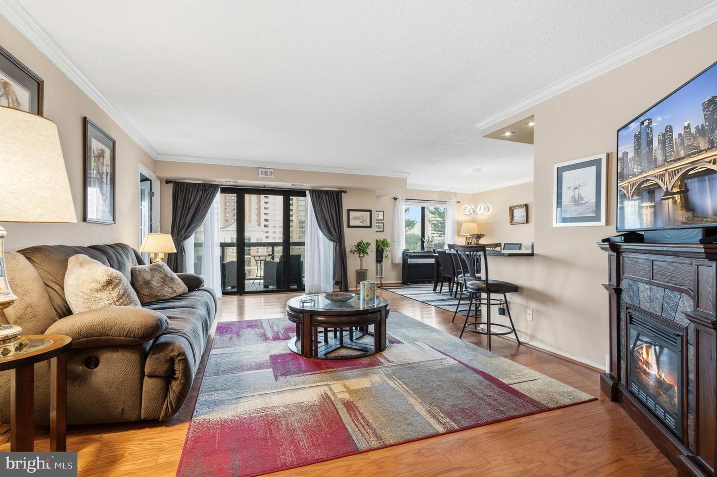 203 Yoakum Parkway #410 photo 3