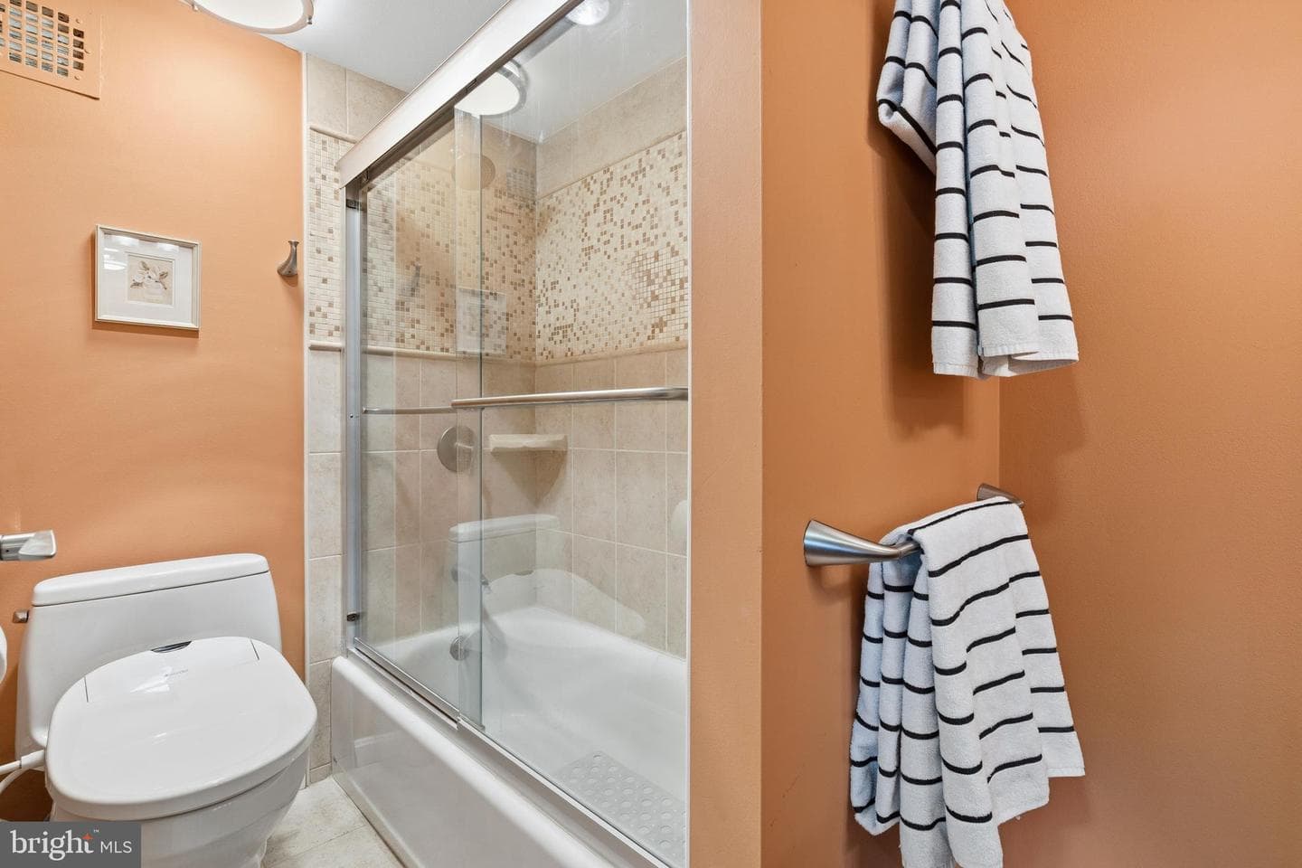 203 Yoakum Parkway #410 photo 31