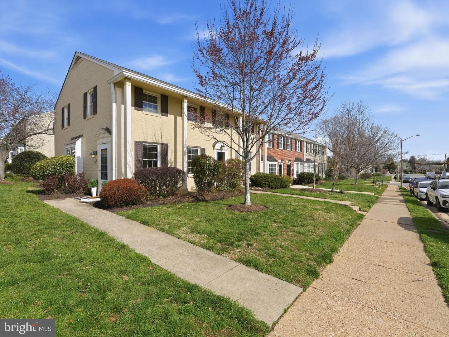 2406 N Dearing Street photo 23