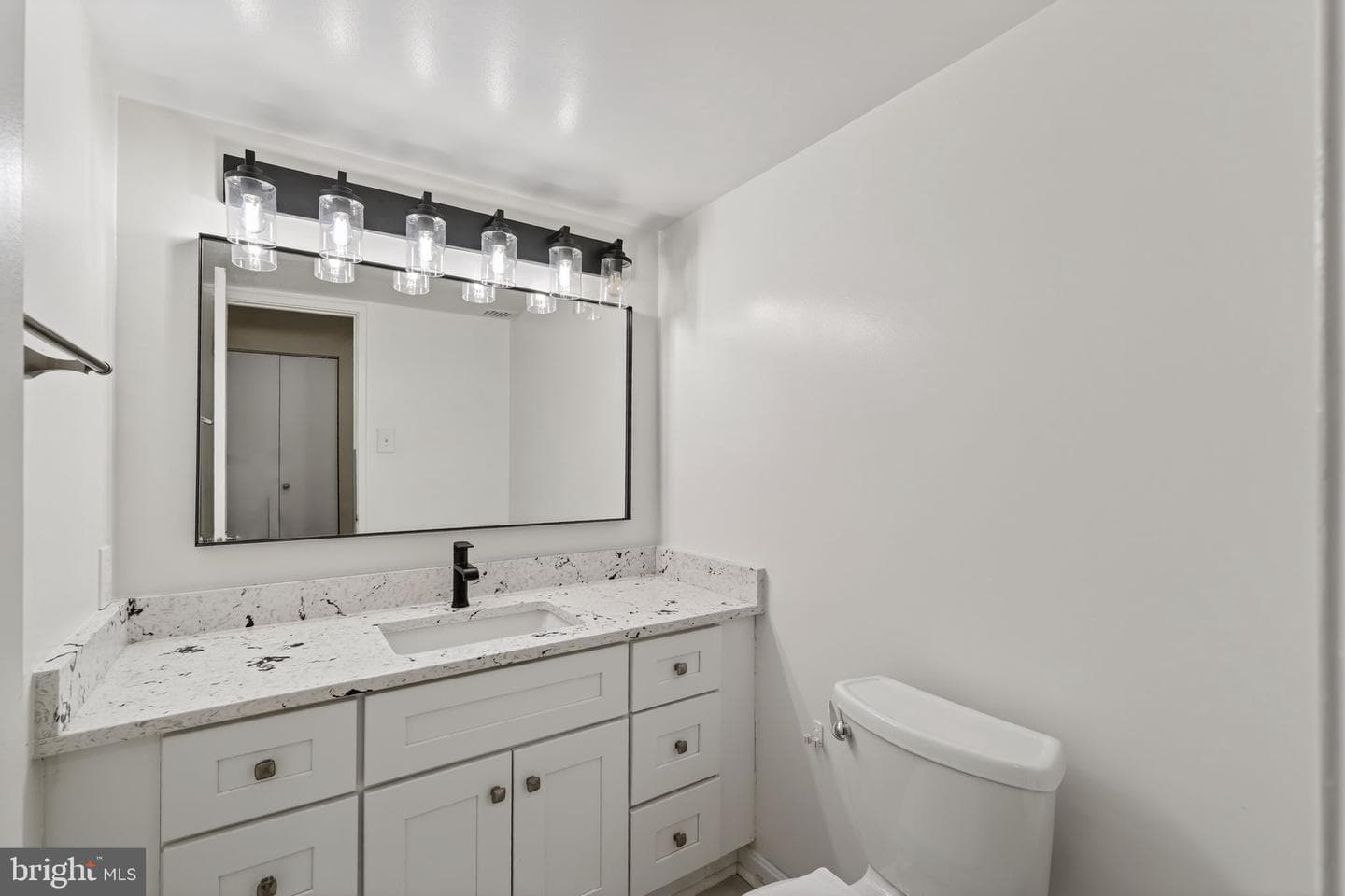 203 Yoakum Parkway #1625 photo 30