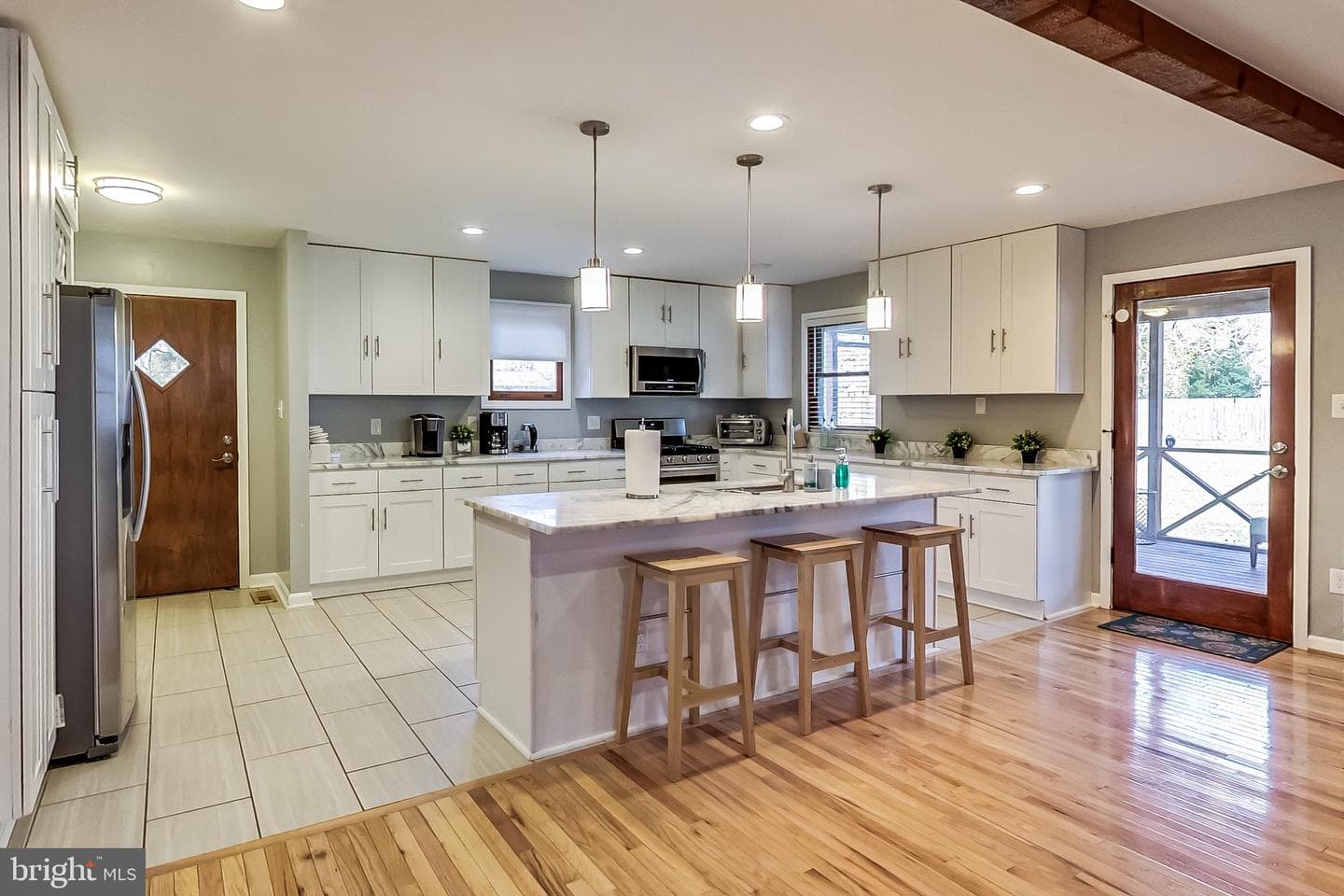 5635 Fillmore Avenue photo 8