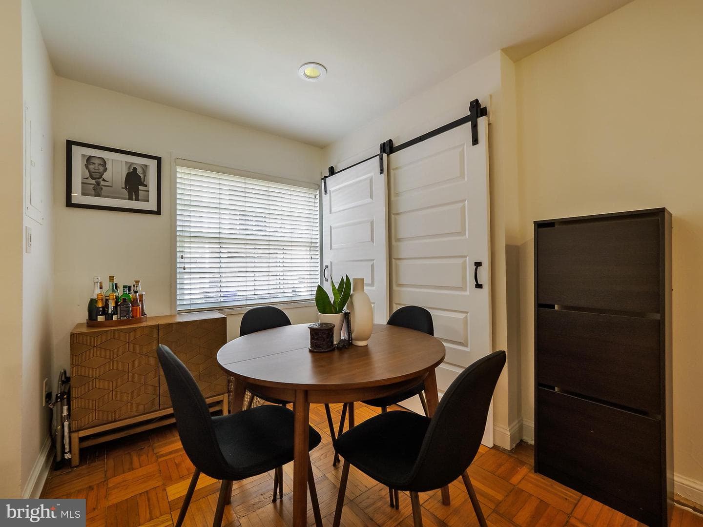 1608 W Abingdon Drive #102 photo 12