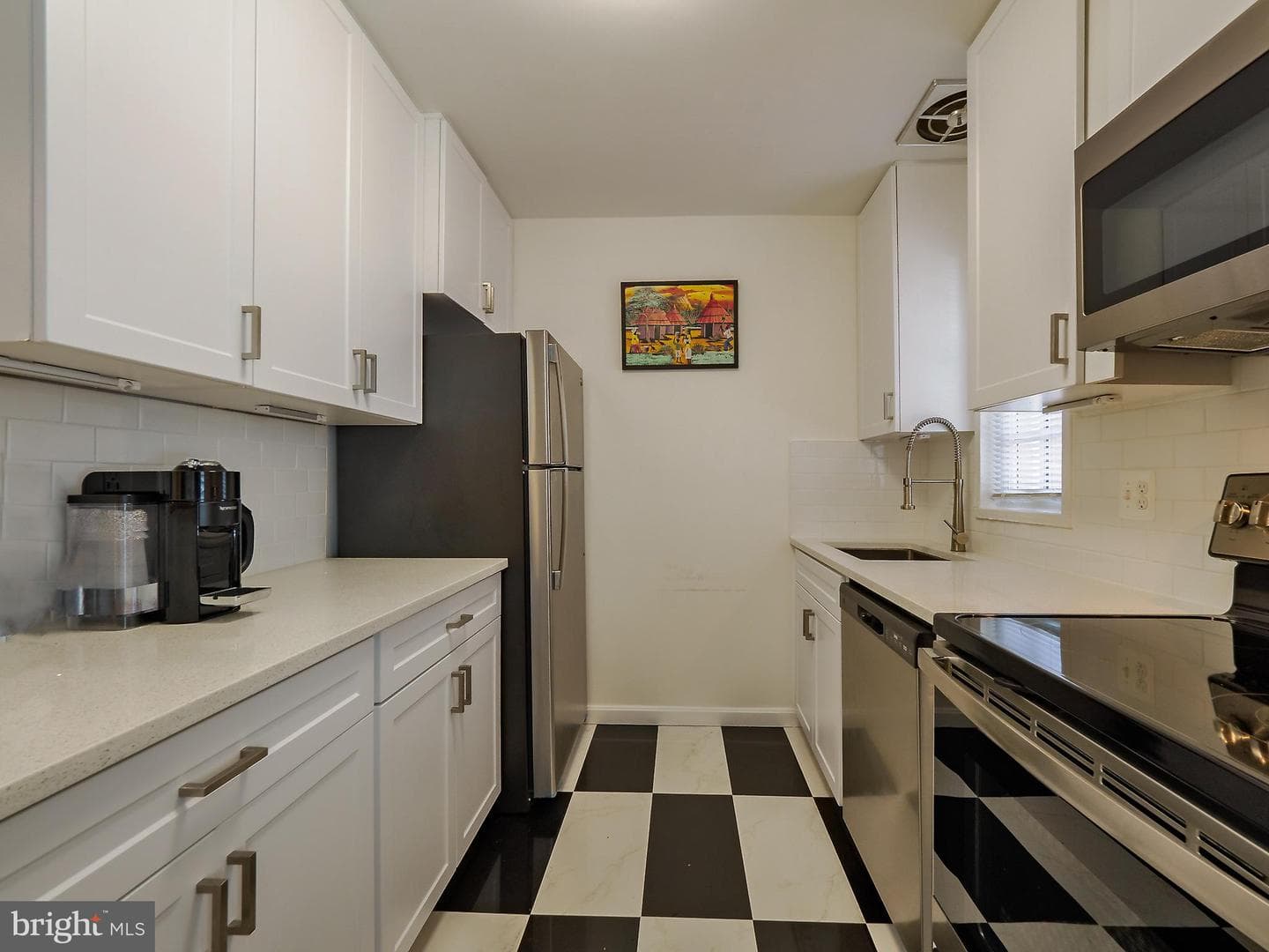 1608 W Abingdon Drive #102 photo 17