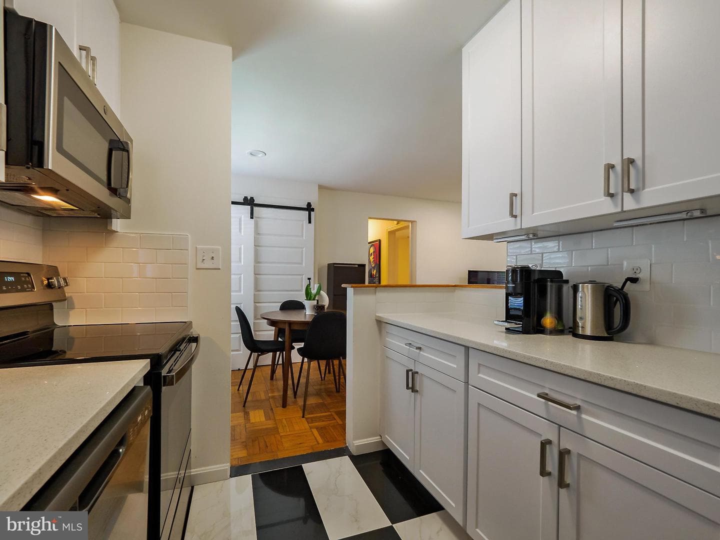 1608 W Abingdon Drive #102 photo 19