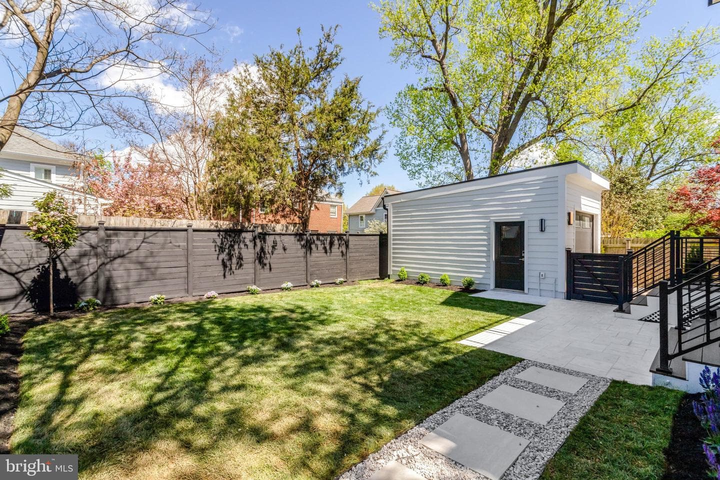 308 E Raymond Avenue photo 51