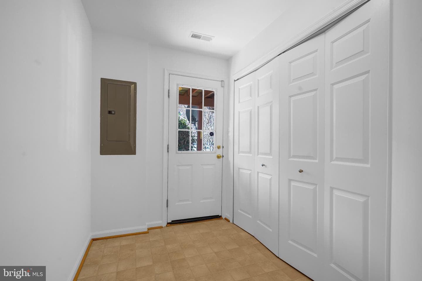 1341 Argall Place photo 4
