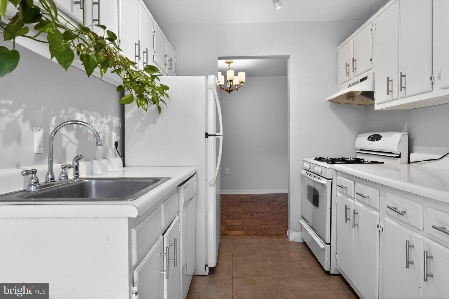 432 N Armistead Street #203 photo 3
