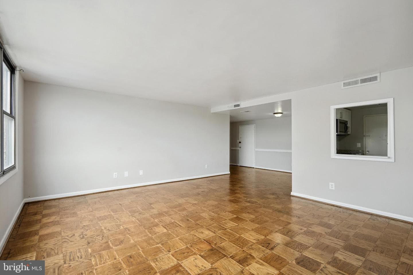 4600 Duke Street #603 photo 19