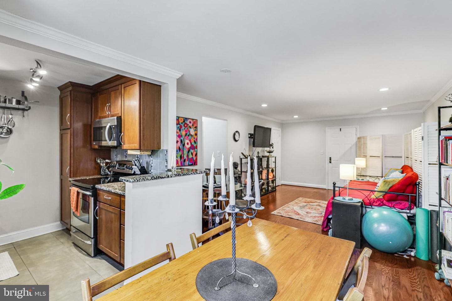 1718 W Abingdon Drive #103 photo 10